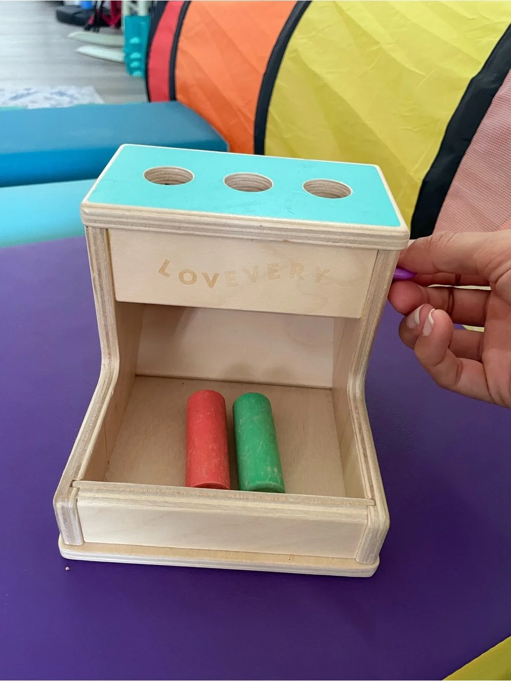 Lovevery Wooden Pop-Up Toy - Pink & Green Pegs